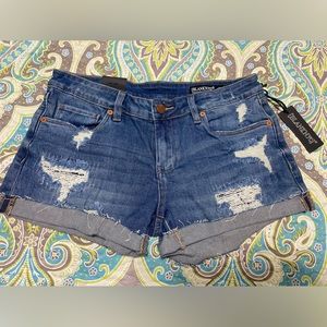 Blank NYC “The Fulton” Roll up distressed shorts